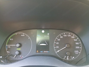 Toyota Yaris Hybrid Active Drive Automatik Bild 10