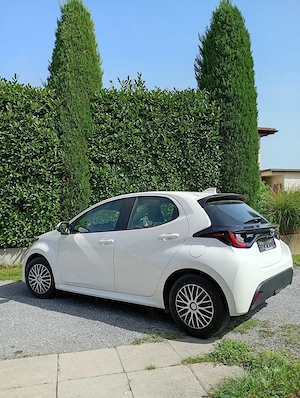 Toyota Yaris Hybrid Active Drive Automatik Bild 4