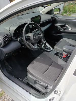 Toyota Yaris Hybrid Active Drive Automatik Bild 6