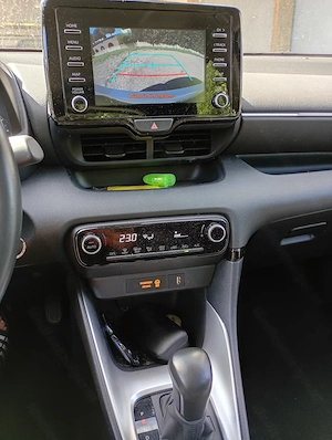 Toyota Yaris Hybrid Active Drive Automatik Bild 8