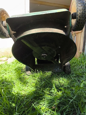 Älterer E-Rasenmäher 1600 W und E-Rasentrimmer ET 350 mit Elektrokabel  Bild 6