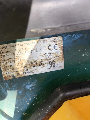Älterer E-Rasenmäher 1600 W und E-Rasentrimmer ET 350 mit Elektrokabel  Bild 7