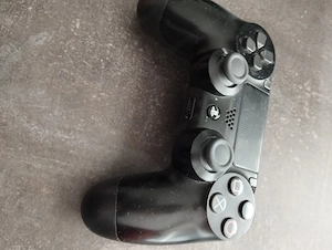 PS4 Pro 1TB Speicher, 7 Spiele, HDMI Kabel, 1 Kontroller Bild 3