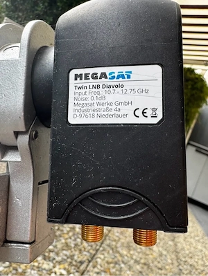 Satellitenschüssel 65 cm mit Megasat Twin LNB - voll funktionsfähig Bild 4