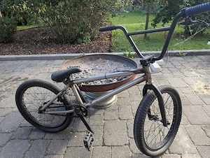 Ampire BMX Bild 2