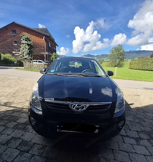 Hyundai i20 - Pickerl bis 05 27 ohne Überzug! Bild 6
