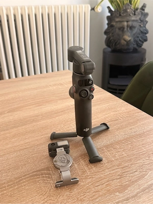 DJI Osmo Mobile 6 OM6 + Fill Light + Stativ Bild 2