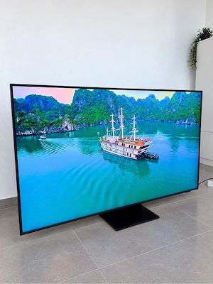 Samsung 55 Zoll QLED 120Hz smart tv  Bild 2