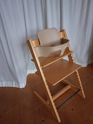 Tripp-Trapp Hochstuhl mit Babyschale Bild 2