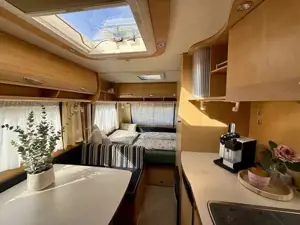 Wohnwagen Dethleffs 500 TK Bild 5