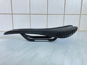 Sattel MTB Rennrad aus Carbon  NEU Bild 2