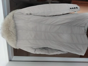 Schicker Wintermantel mit Pelz Bild 2