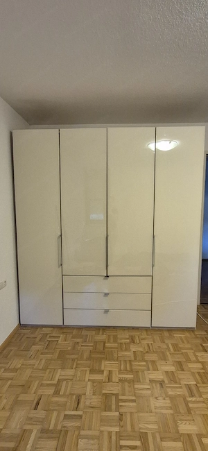 Kleiderschrank  - Beige