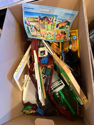 V: Playmobil Bauernhof mit viel Zubehör