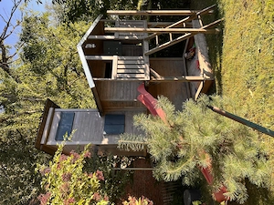 Stelzenhaus mit Rutsche Bild 4