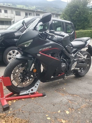Honda CBR 650 RA. Service gepflegt Bild 2