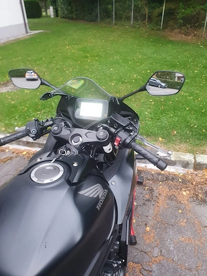 Honda CBR 650 RA. Service gepflegt Bild 3