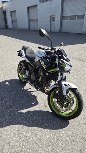 Kawasaki Z650 Bild 3