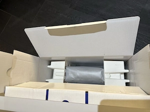 Sony PlayStation PS5 Pro 2TB mit OVP und Controller Bild 3