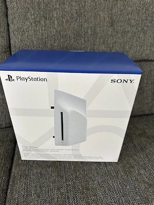 Sony PlayStation PS5 Pro 2TB mit OVP und Controller Bild 4
