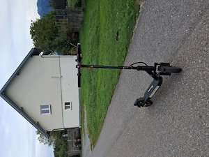 Verkaufe e roller wegen nicht mehr in gebrauch Bild 2