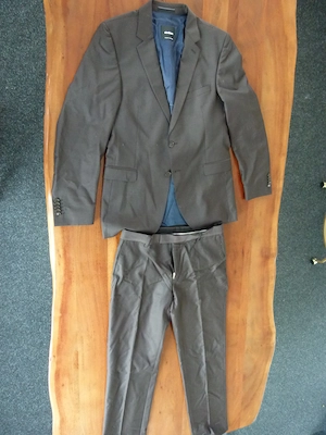Strellson & Tommy Hilfiger Konvolut Gr. 46   4 Anzüge + Sakko Bild 2