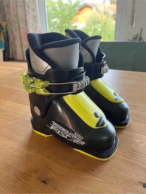 Skischuhe Kinder 155 Gr 25 Fischer