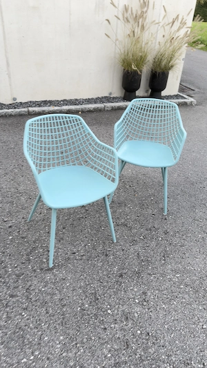 2St. Kinderstühle Beine Metall , Sitzfäche  Kunststoff 