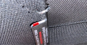 Verkaufe meinen Nitro Concepts S300 Gaming-Stuhl in Rot Schwarz Bild 3