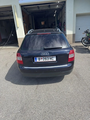 Audi A4 1.9 TDI S line Quattro   96 kW   Baujahr 2003 Bild 3
