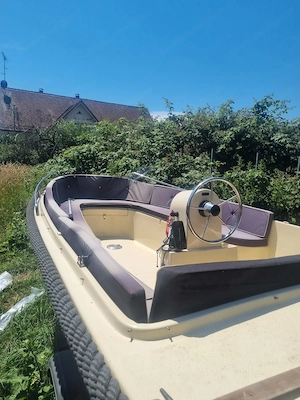 Motorboot Riomar 15 PS Bild 5