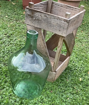 Ballonflasche grün ca. 11 Liter mit Holzgestell Bild 3