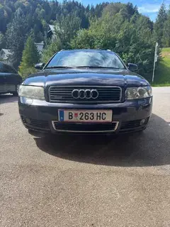 Audi A4 1.9 TDI S line Quattro   96 kW   Baujahr 2003 Bild 4