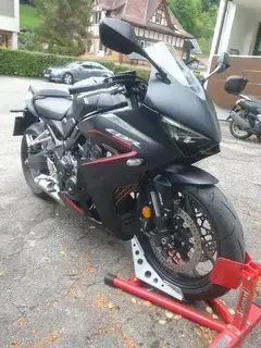 Honda CBR 650 RA. Service gepflegt Bild 3
