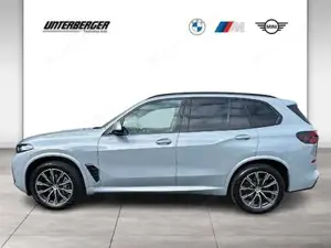 BMW X5 xDrive40i // Carbon Interieur // Harman Kardon Surround Sound // M-Sport Paket