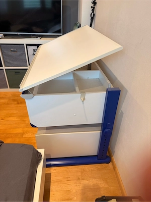 kinder  Jugend Schreibtisch Bild 3