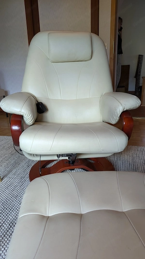 Massagestuhl Leder mit Fußteil Bild 3