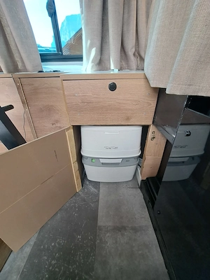 Ford Transit Selbstausbau Camper zu verkaufen! Bild 8