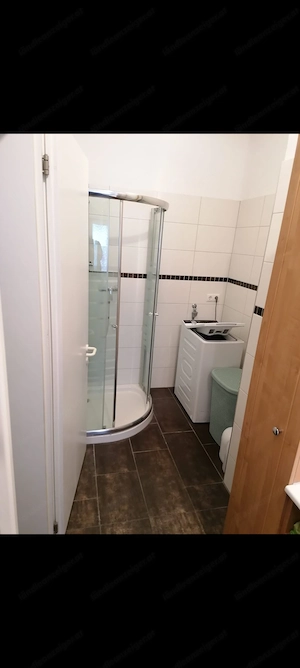 Vermiete schöne 2 Zimmerwohnung Bild 5