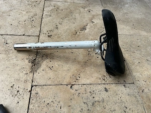verschenke Fahrradzubehör und -teile Bild 3