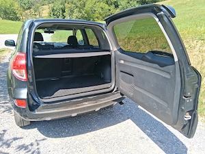 Toyota RAV 4 Allrad Bild 6