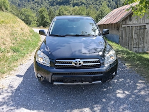 Toyota RAV 4 Allrad Bild 4