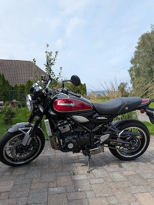 Kawasaki Z 900 RS Bild 1