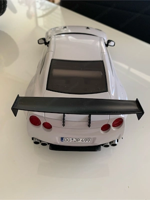 JP Performance Kraemo Boost Wars Nissan GTR Modellauto Bild 4