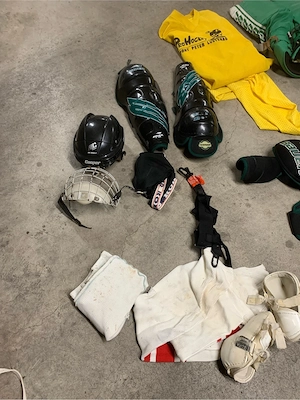 Eishockeyausrüstung  Bild 2