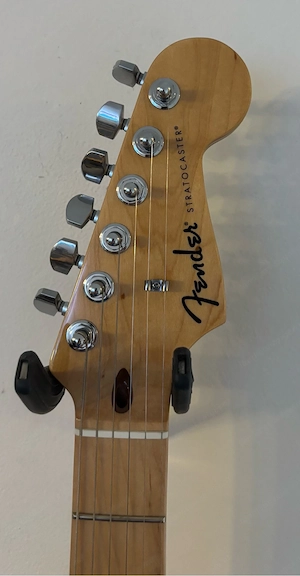 Fender Standard Stratocaster Bild 3