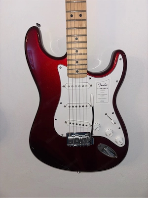 Fender Standard Stratocaster