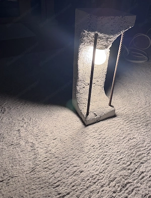 Wohndeko LED Betonstehlampe Bild 4