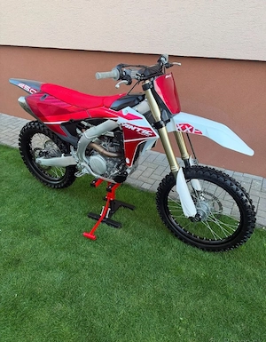 Yamaha yzf250 Bild 2