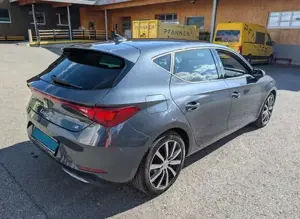 SEAT Leon FR 2.0 TDI | Top-Zustand | Garantie 02 27 | Panorama | AHK | ACC | 12" Navi | Voll-LED | 8 Bild 3